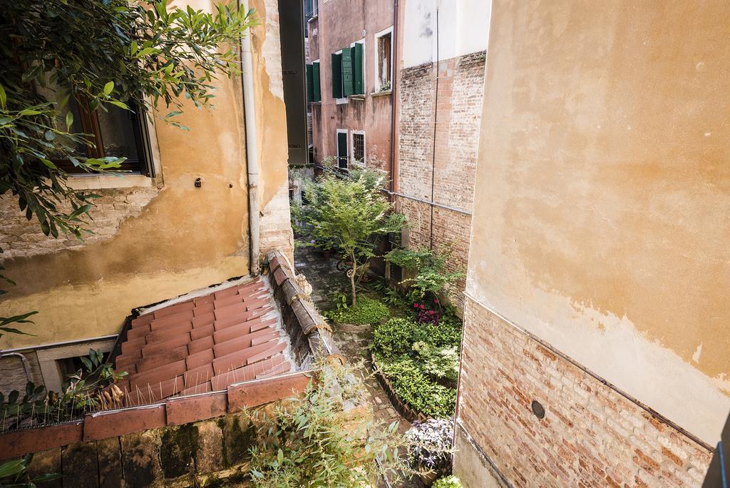 Myplace Santa Maria Formosa Apartment Venecia Exterior foto